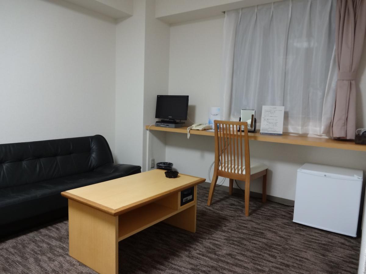 Ushiku City Hotel Ekimaekan Exteriér fotografie